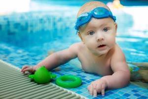 Советы по безопасности детей в бассейне