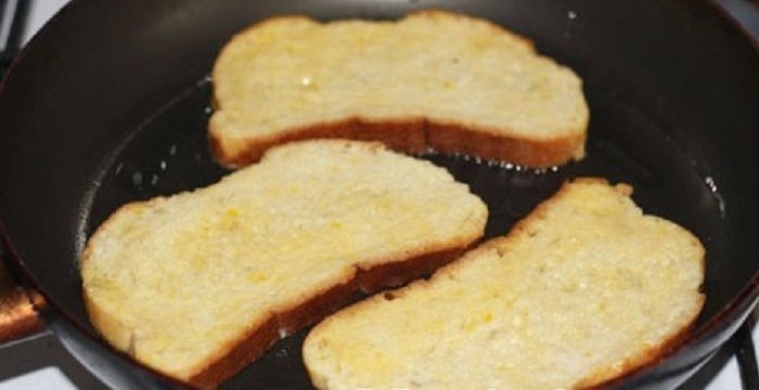 Как сделать гренки из хлеба с сахаром и молоком 21