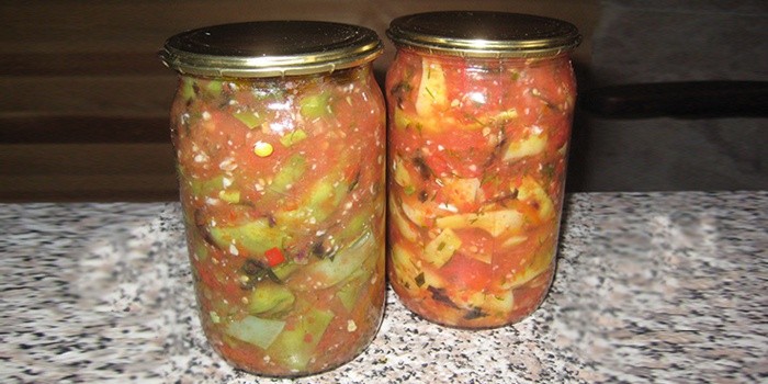 Как сделать на зиму закуску с огурцами Как сделать на зиму закуску с огурцами