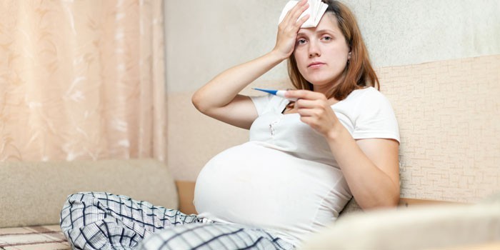 Температура при беременности на ранних сроках - повышенная и низкая: причины и последствия для женщины