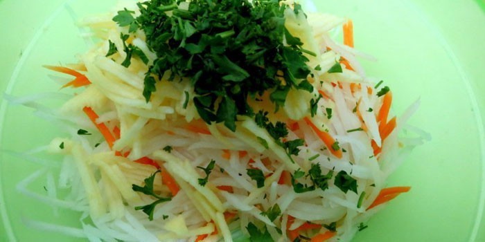 Салат из редьки из зеленой, белой или черной - рецепты приготовления вкусных и простых блюд с фото Салат из редьки из зеленой, белой или черной - рецепты приготовления вкусных и простых блюд с фото