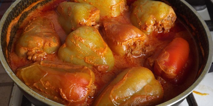 Фаршированные перцы рецепт с пошагово в кастрюле с рисом и мясом Фаршированные перцы рецепт с пошагово в кастрюле с рисом и мясом