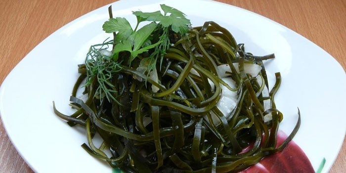 Салат из морской капусты - рецепт с фото