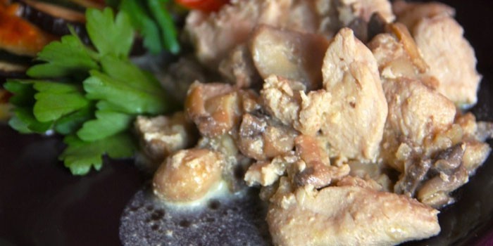 Фрикасе из курицы - как приготовить с овощами или грибами в сливочном соусе по рецептам с фото