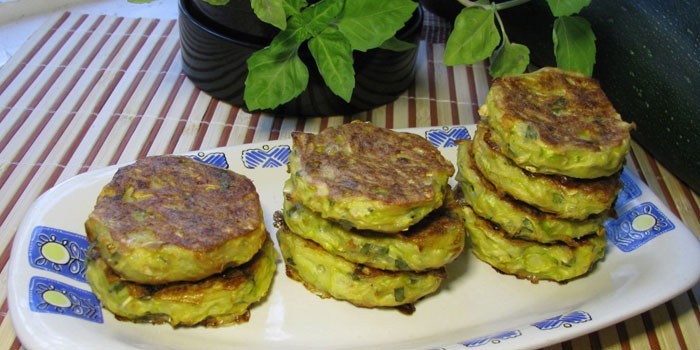 Как вкусно приготовить оладушки из кабачка Как вкусно приготовить оладушки из кабачка