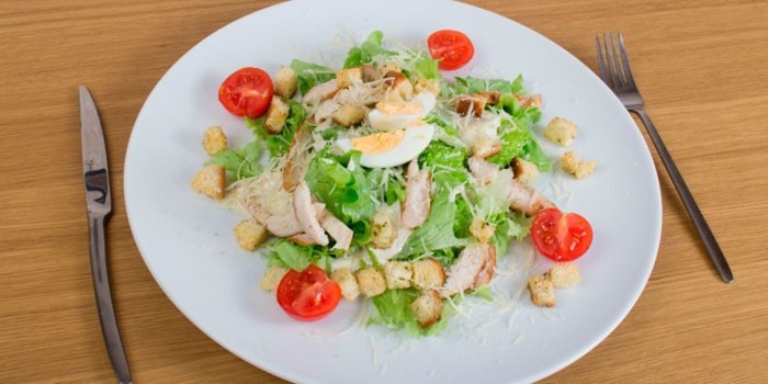 соус для салата цезарь с курицей классический