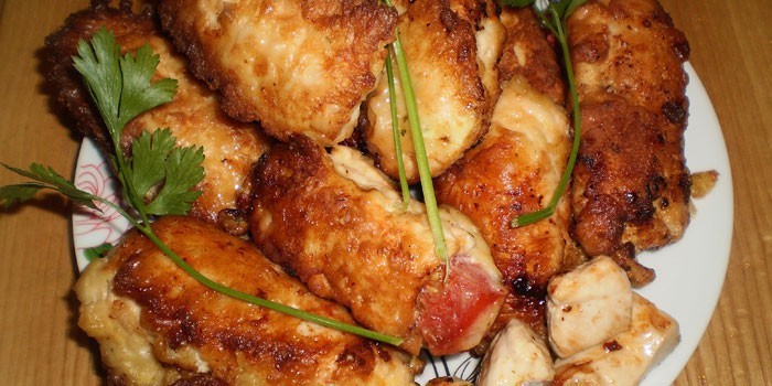 Рулетики из куриного филе с начинкой - как приготовить по вкусным рецептам на сковороде или в духовке Рулетики из куриного филе с начинкой - как приготовить по вкусным рецептам на сковороде или в духовке