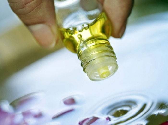 Добавление эфирного масла