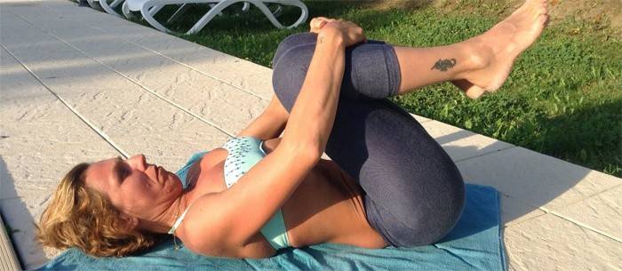 Упражнения от защемления седалищного нерва