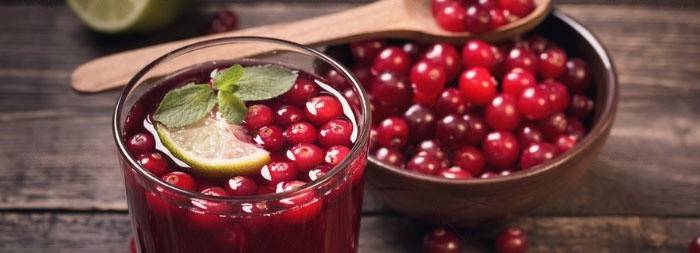 Сок клюквы – отличное мочегонное средство