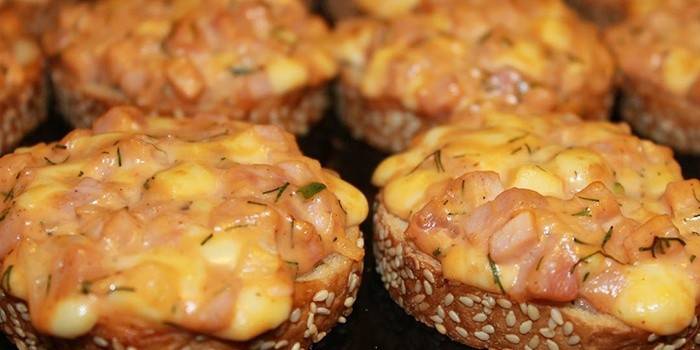 Бутерброды с сыром