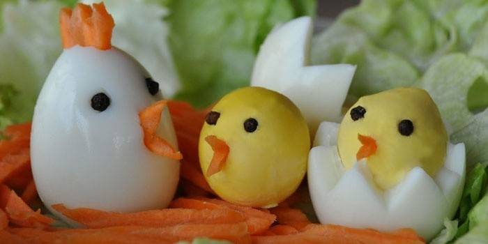 Курочка с цыплятами из яиц