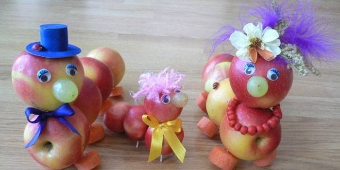 Гусеницы из яблок и зубочисток