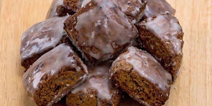 Пряники на меду в глазури