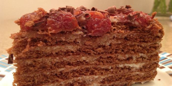 Шоколадно-вишневый крем Молочная девочка