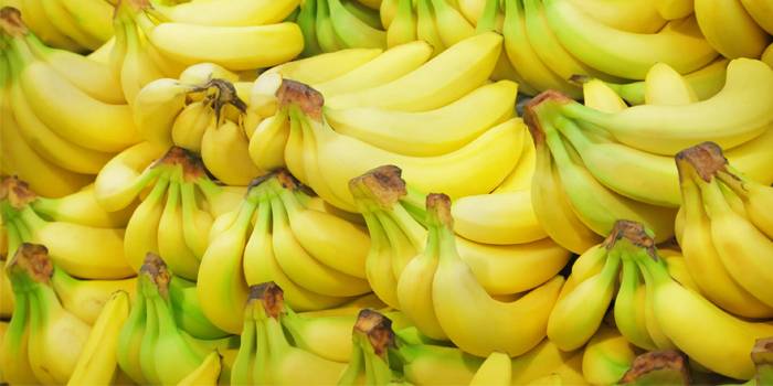 Фрукты бананы
