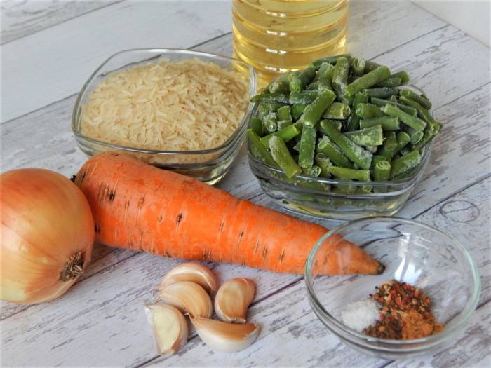 Ингредиенты для овощного риса