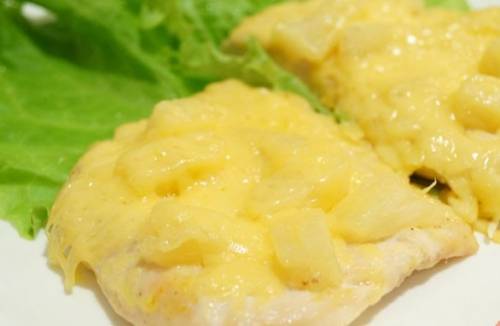 Курица с ананасами в духовке