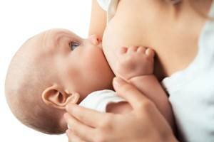 Преимущества грудного вскармливания для ребенка и матери