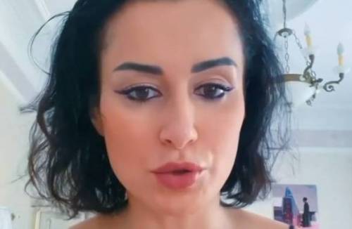 «Начала седеть в 20 лет». Тина Канделаки рассказала о проблемах с волосами