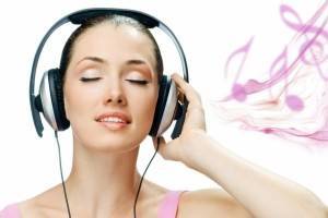 Как музыка в наушниках влияет на слух