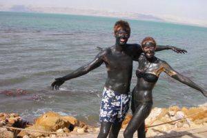 Полезные свойства грязи Мертвого моря