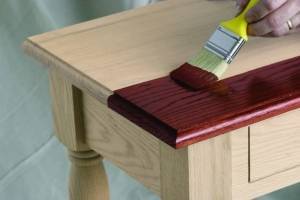 Как покрасить деревянную мебель