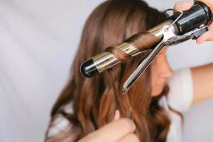 8 надежных способов восстановления поврежденных теплом волос