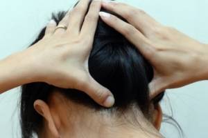 5 эффективных точек давления при головной боли