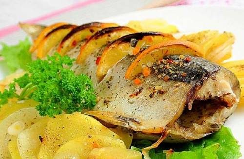 Скумбрия с картошкой в духовке