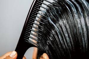 Советы и средства для ухода за жирными волосами