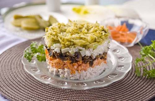 Салат Обжорка с курицей