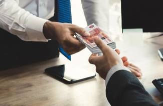 Выплата компенсации за неиспользованный отпуск