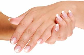 Причины и лечение трещин на пальцах рук
