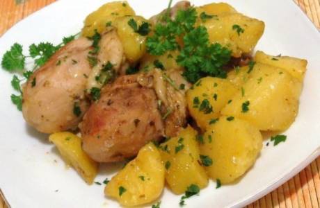 Курица с картошкой в мультиварке