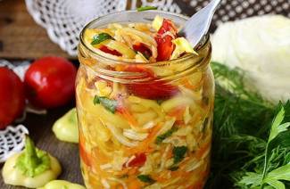 Салат из кабачков и капусты на зиму
