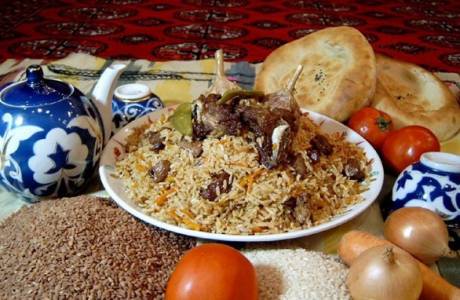 Плов в мультиварке со свининой