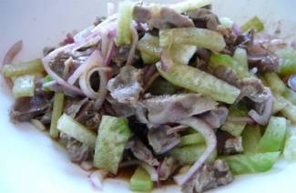 Салат с куриными желудками