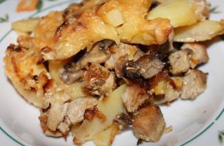 Картофель с мясом в духовке