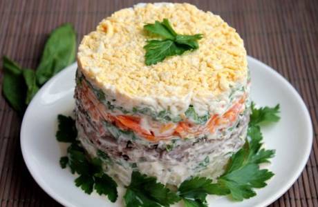 Салат Невеста с копченой курицей