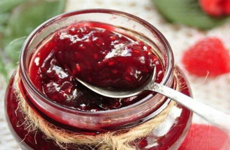 Протертая малина с сахаром на зиму