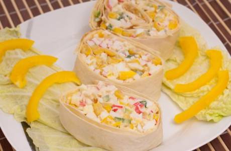 Рулет из лаваша с крабовыми палочками