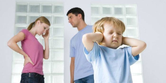 Неприятные эмоции у детей при тяжелом разводе