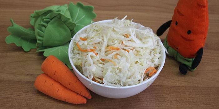 Готовая капустка и свежая морковь
