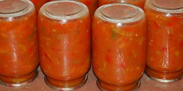Соленье из помидоров в томатном соке