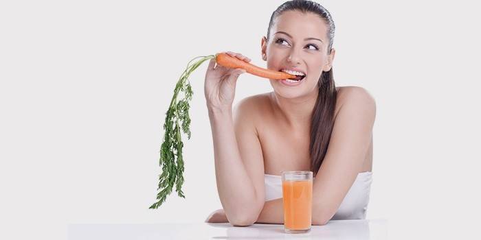 Девушка придерживается морковной диеты