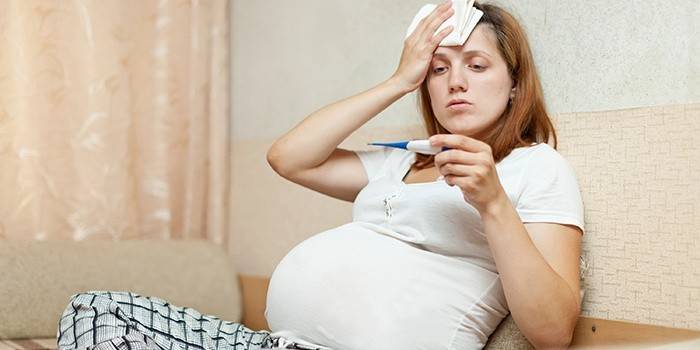 Повышенная температура у женщины на 8 месяце беременности
