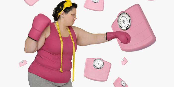 Девушка борется с лишним весом