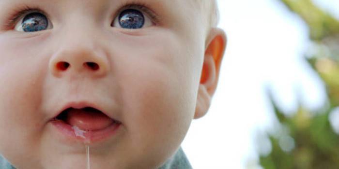 Повышенное отделение слюны у малыша при прорезывании зубов