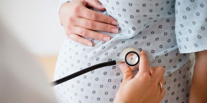 Беременная девушка